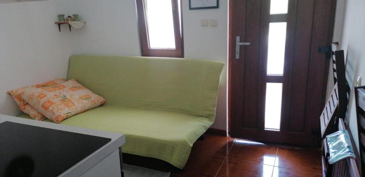 Apartments Vila Leona Pirovac Εξωτερικό φωτογραφία